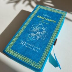 Traditionelle tibetische Raeucherstaebchen mit Staender in dekorativer Verpackung – Nag Champa 2